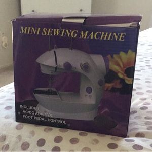 Mini Sewing Machine